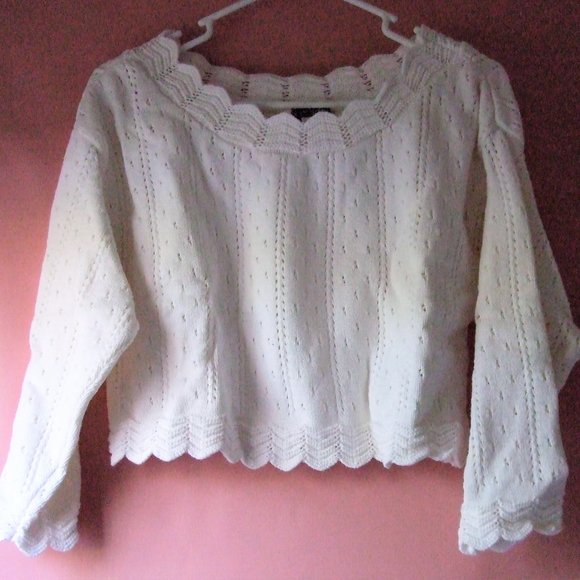 Neck Short Shirt White Knitted, Trim On Sleeves And Neck. objects d 'art Brand - Picture 1 of 16